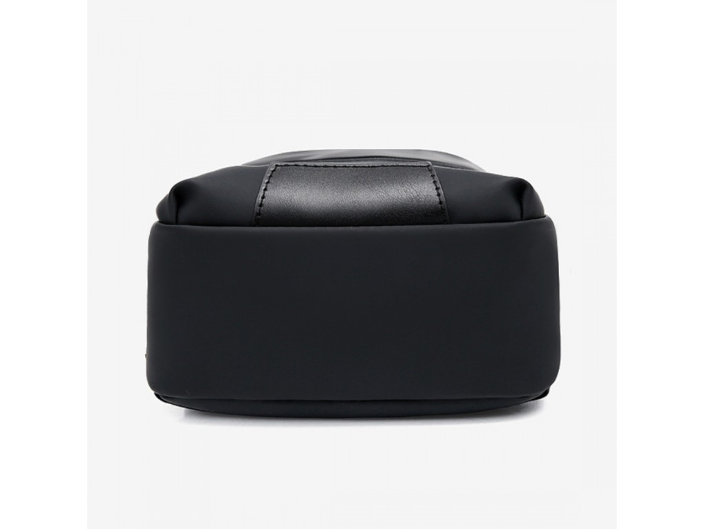 Класична сумка-слінг чорного кольору Confident AT05-T-438A - Royalbag