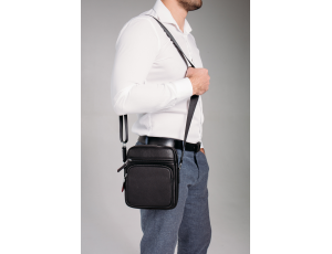 Шкіряна стильна сумка-месенджер через плече Tiding Bag SM8-1022A - Royalbag