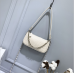 Мініатюрна сумка-багет кольору айворі Riche F-A25F-FL-89066WI - Royalbag Фото 6