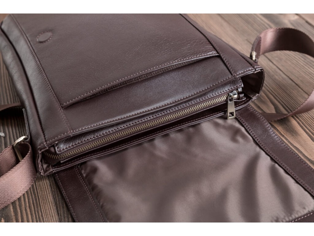 Чоловіча сумка-месенджер з натуральної шкіри шоколадного кольору Blamont Bn082C - Royalbag